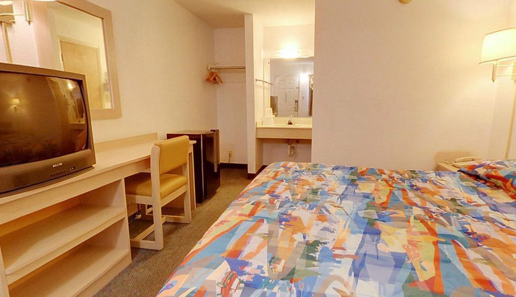 Americas Best Value Inn And Suites Carbondale Bilik gambar